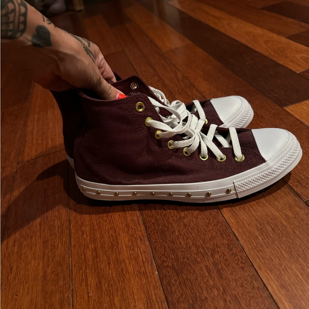Never worn chuck taylor all star women’s sneaker